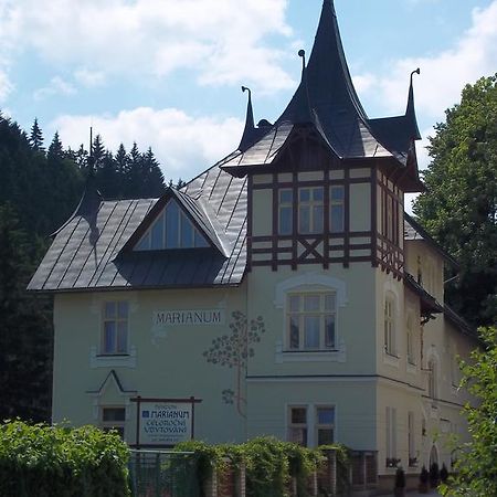 Hotel Marianum Jl,S.R.O. Jańskie Łaźnie Zewnętrze zdjęcie