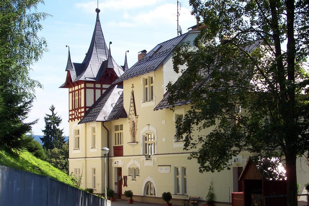 Hotel Marianum Jl,S.R.O. Jańskie Łaźnie Zewnętrze zdjęcie