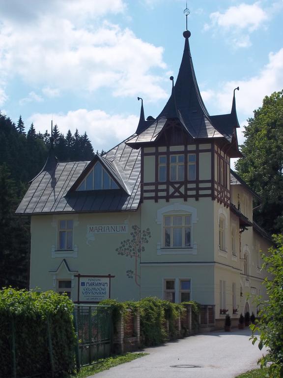 Hotel Marianum Jl,S.R.O. Jańskie Łaźnie Zewnętrze zdjęcie